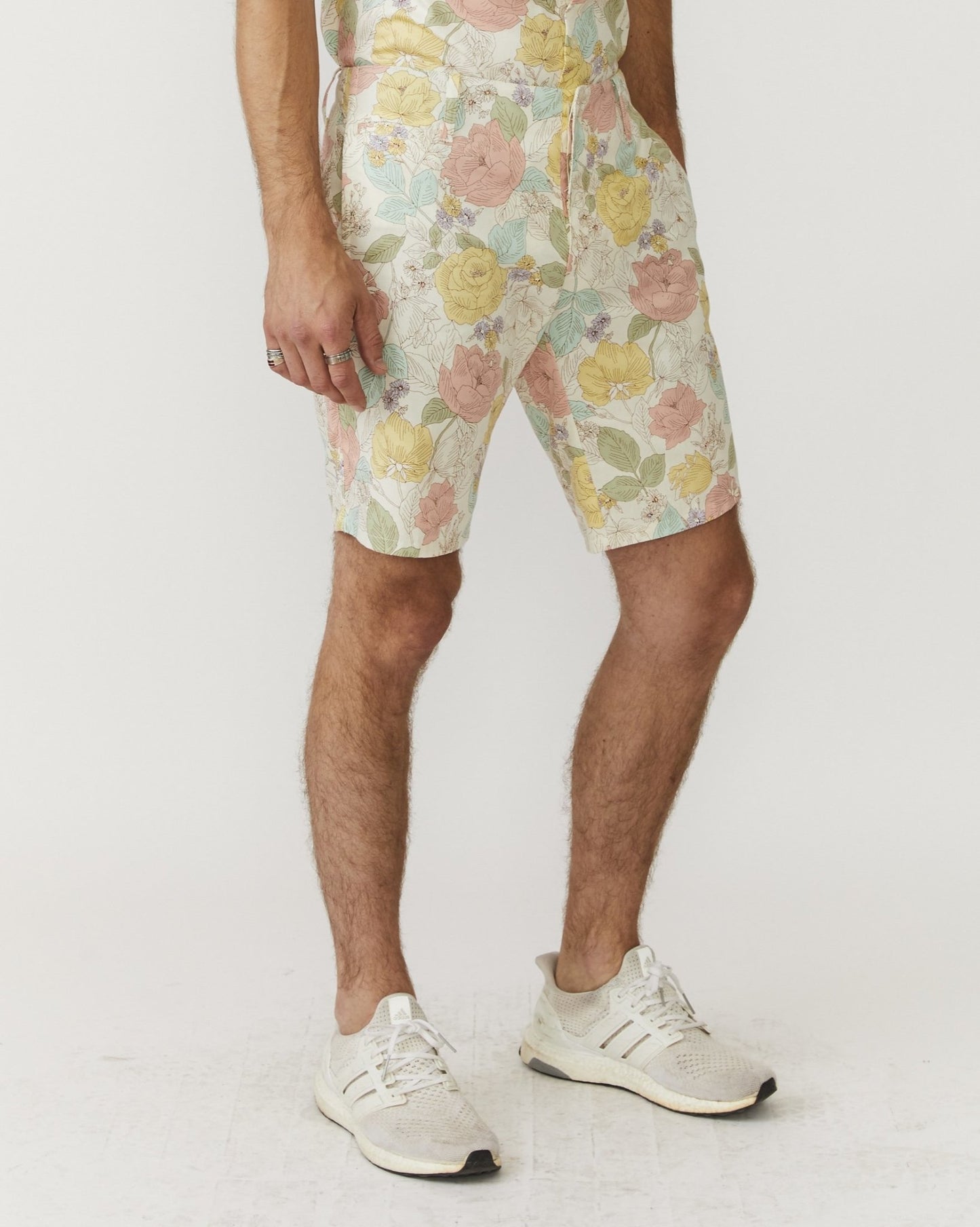 Slim Shorts - Light Flower Power