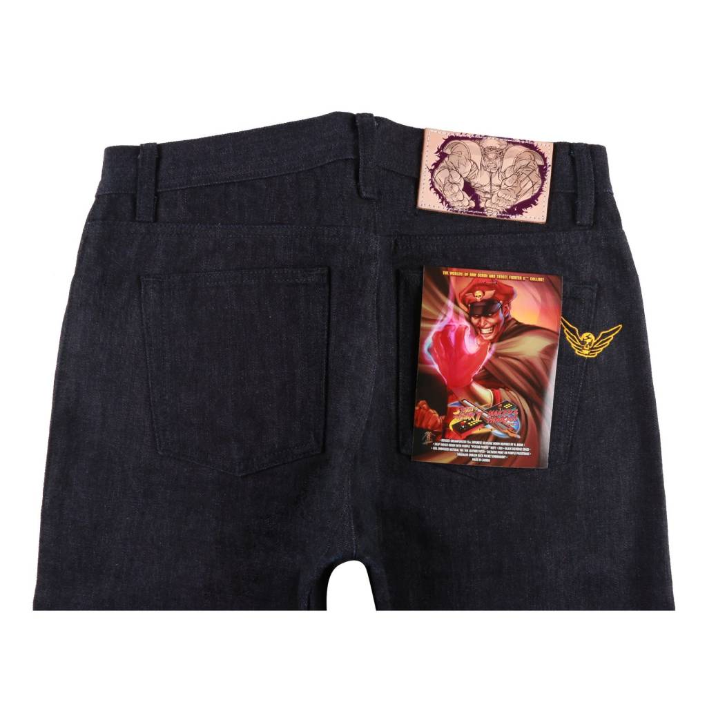 Weird Guy M. Bison Street Fighter